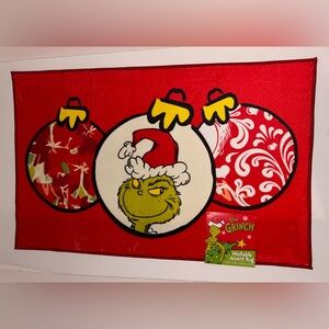 The Grinch Holiday Accent Rug 20" x 32"